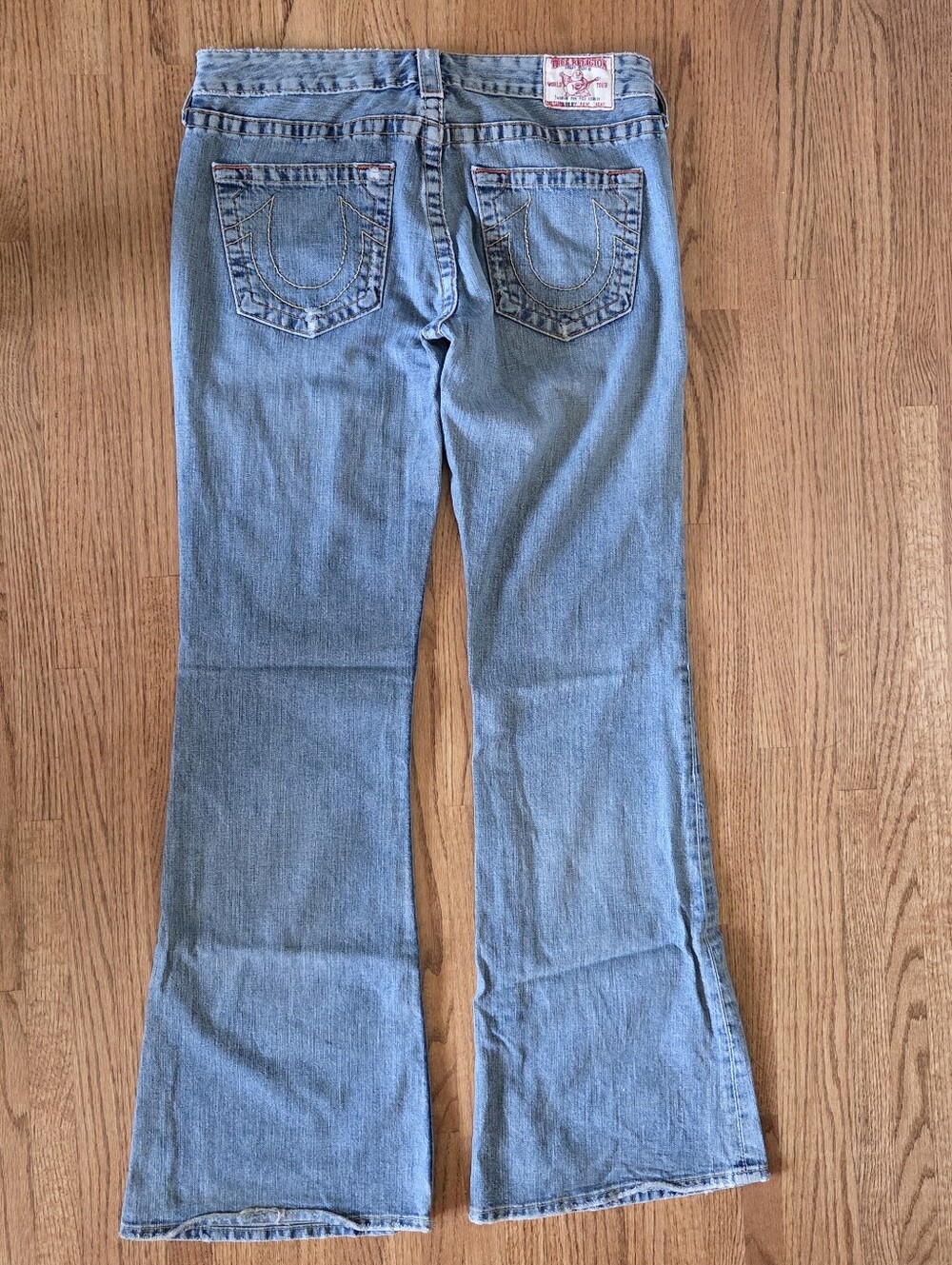 Women's Vintage True Religion Bobby Light Wash Distressed Jeans Size 32 - Picture 3 of 9
